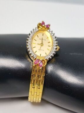Vtg1960s Geneve Quartz Thailand Movement Gold Womens Oval Watch Rubies Hong Kong